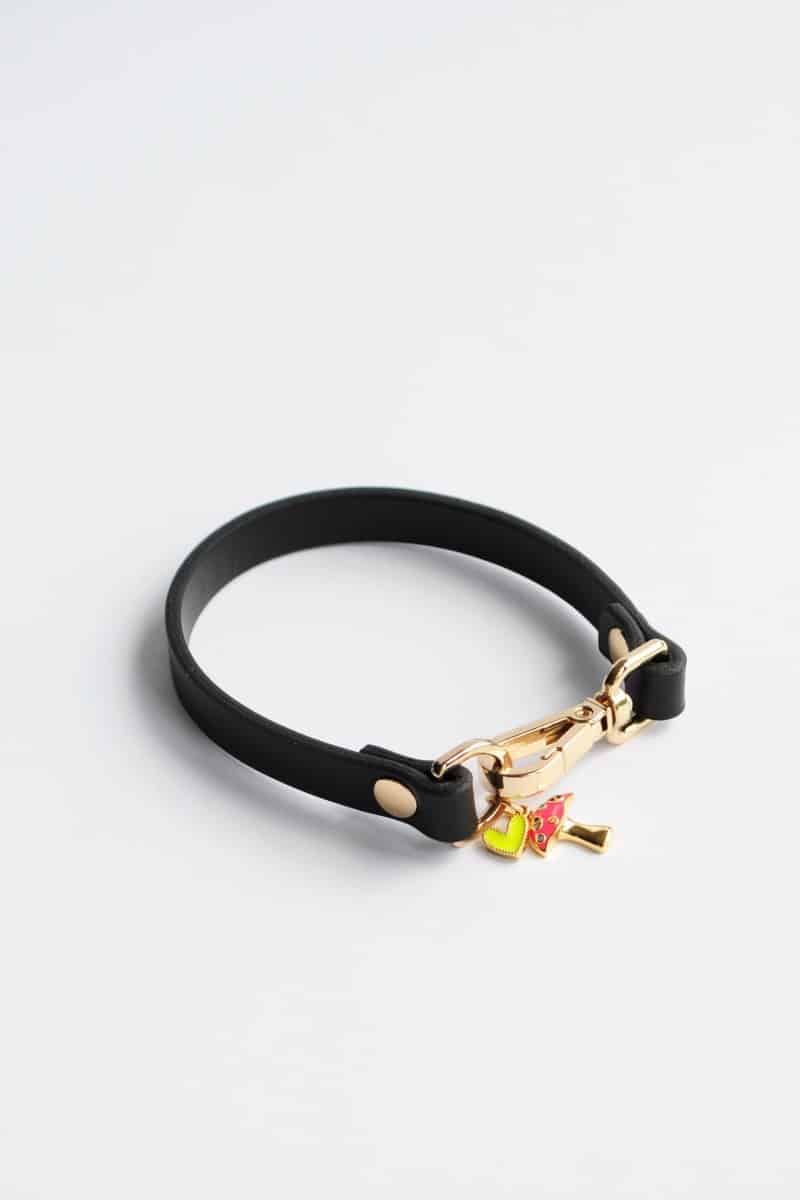 CHARM COLLAR IN BLACK
