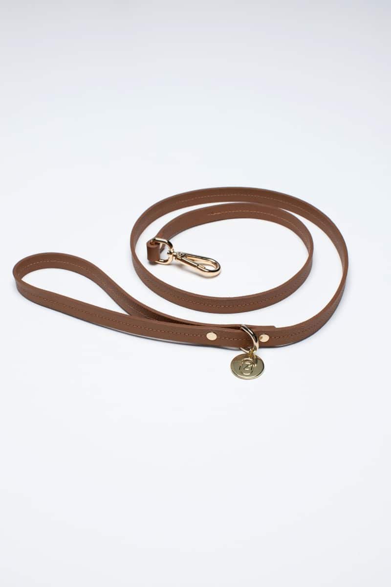 LEATHER LEASH IN CARAMEL BROWN