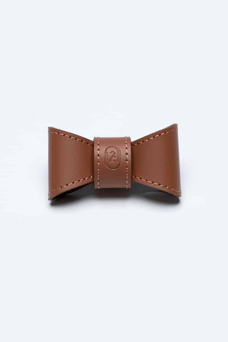 BOWTIE IN CARAMEL BROWN