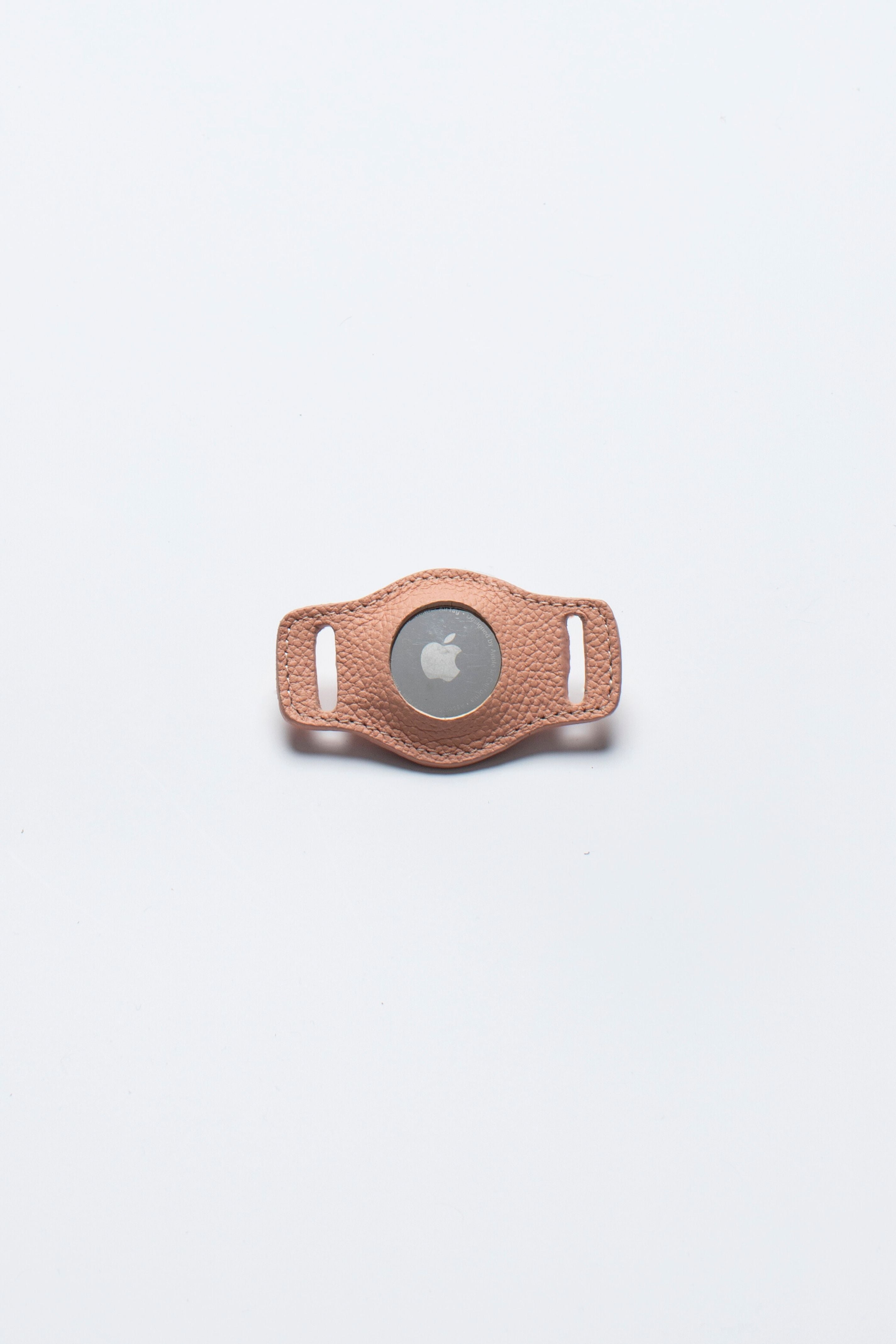 LIGHT PINK AIRTAG CASE