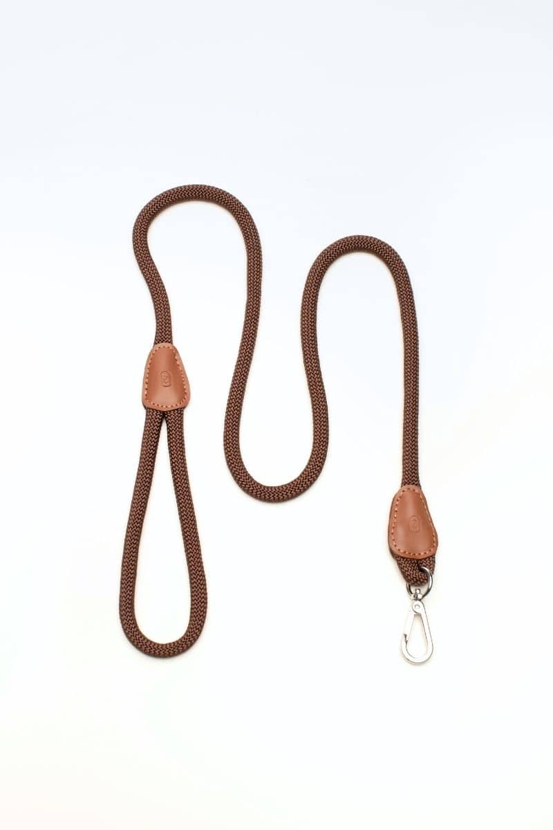 LOOP LEASH IN ESPRESSO BROWN