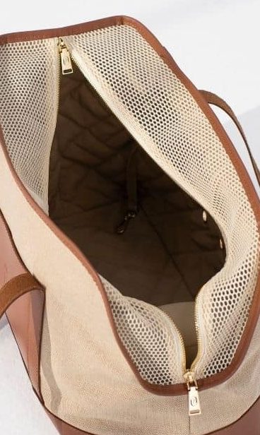 CITY CARRIER IN CARAMEL BROWN