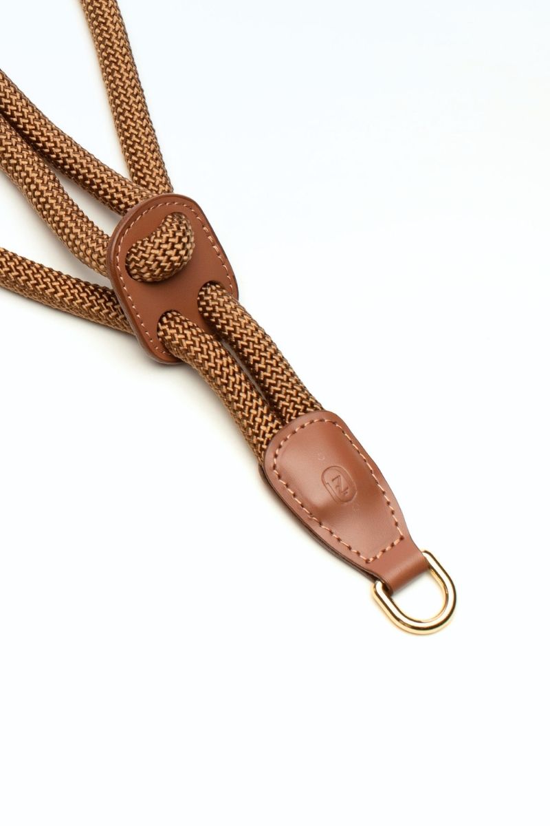 LOOP HARNESS IN CARAMEL BROWN