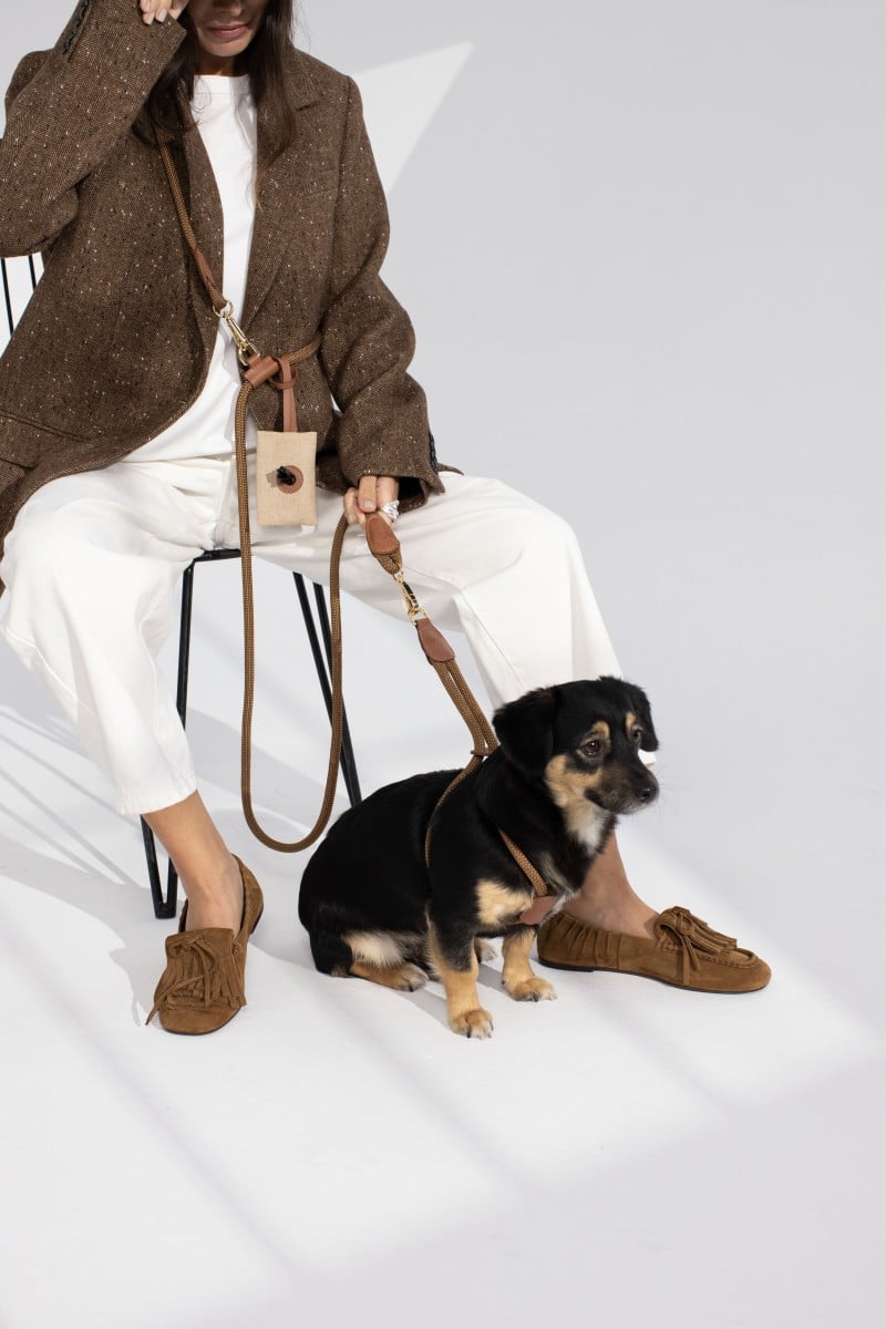 CARAMEL BROWN POOP BAG HOLDER